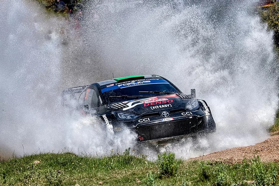 主要對手Thierry Neuville無法在本日完賽，讓當天排名第四的Elfyn Evans在積分差距上亦大有斬獲。