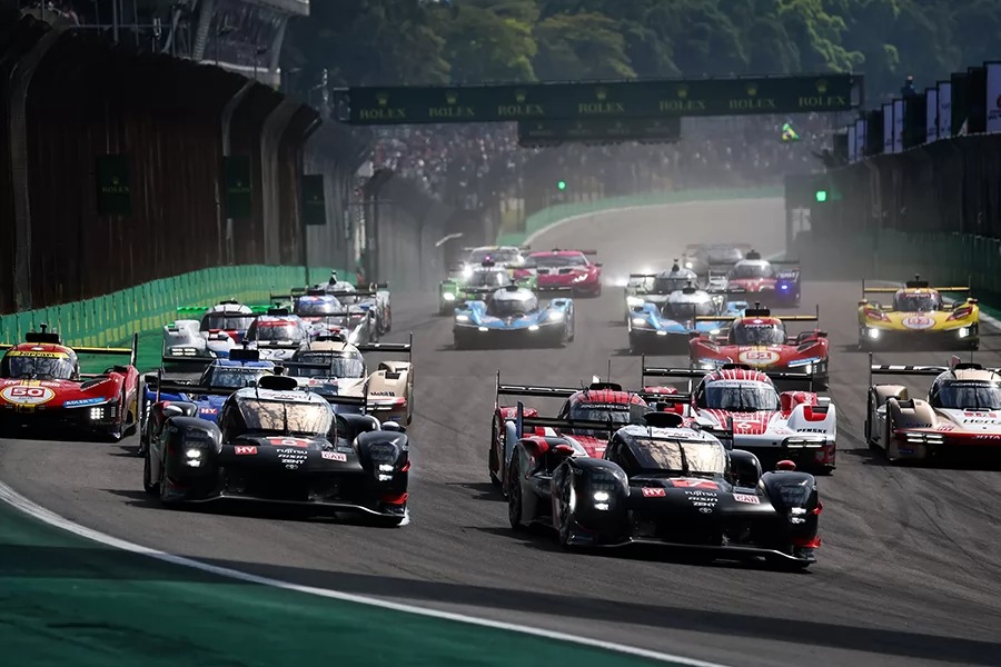 巴西聖保羅是TOYOTA GAZOO Racing參與WEC歷程的幸運地。(中前)