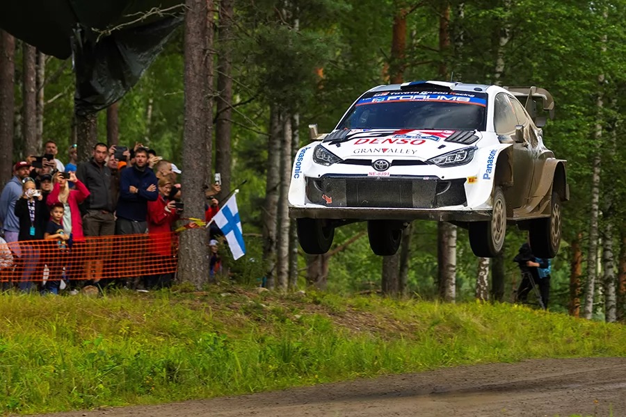 Sami Pajari在家鄉的頂級級別初登板就以第四名完賽，表現比本站用上的全白塗裝還要亮眼。